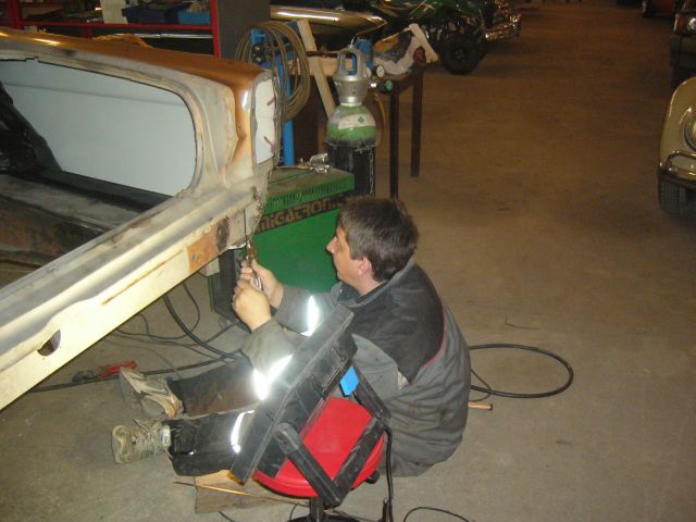 Faikun takaosan laittoa