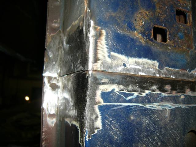 Oikea ovenkarmi korjattu