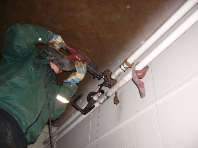 Konepellin sis�puolen hiontaa, osa 2