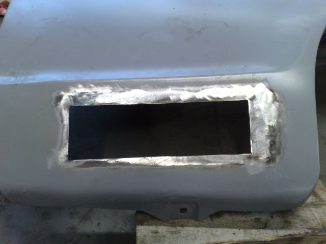 Rancheron lokasuojan valoaukko oiottu