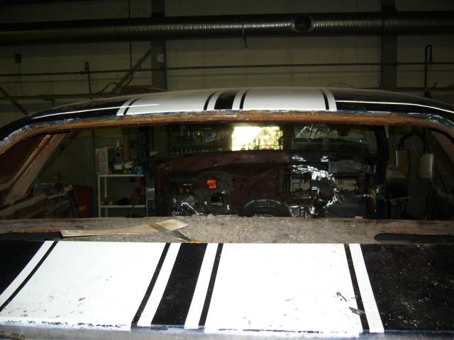 Takaikkuna poistettu