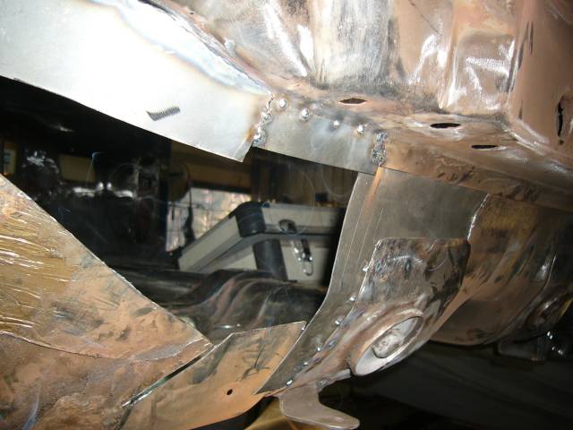 Takapohjan rakentelua