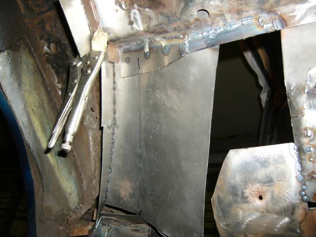 Takapohjan rakentelua