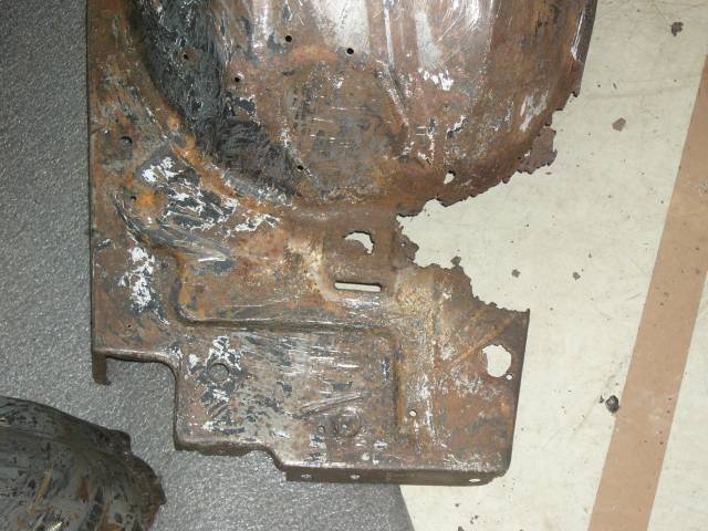 Vanhan sisölokarin etupää